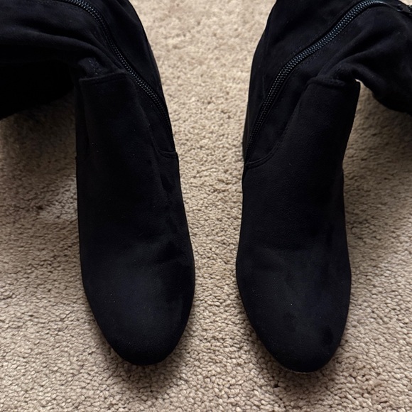 Steve Madden Osana Black Suede Over the Knee Boots Size 7.5 - Picture 4 of 16